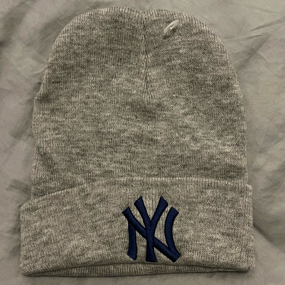 NWOT NY beanie